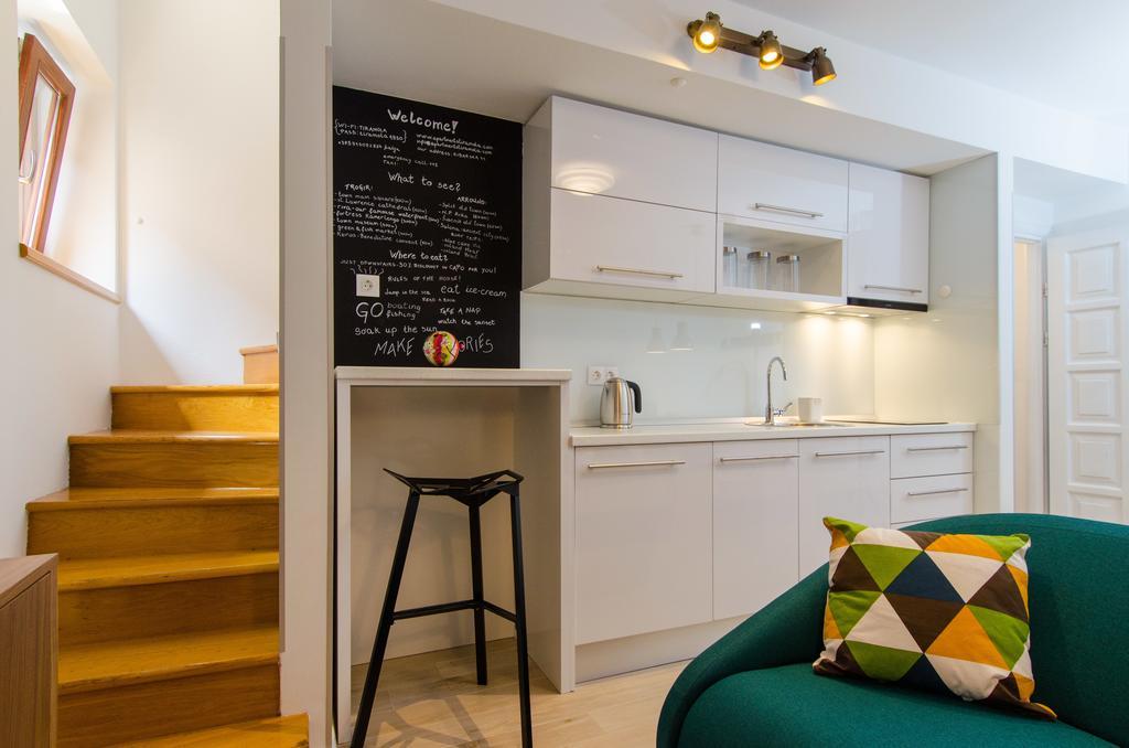 Apartments & Rooms Tiramola - Old Town 트로기르 객실 사진