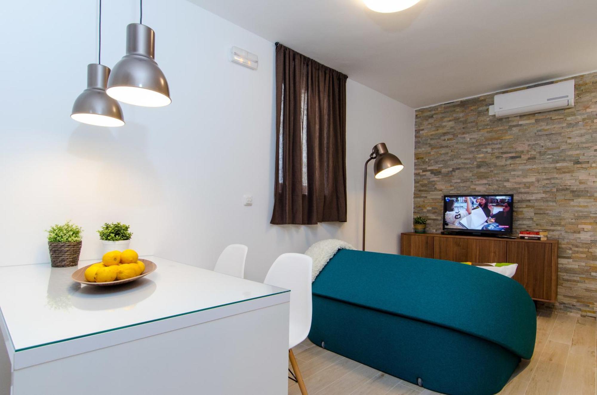 Apartments & Rooms Tiramola - Old Town 트로기르 객실 사진