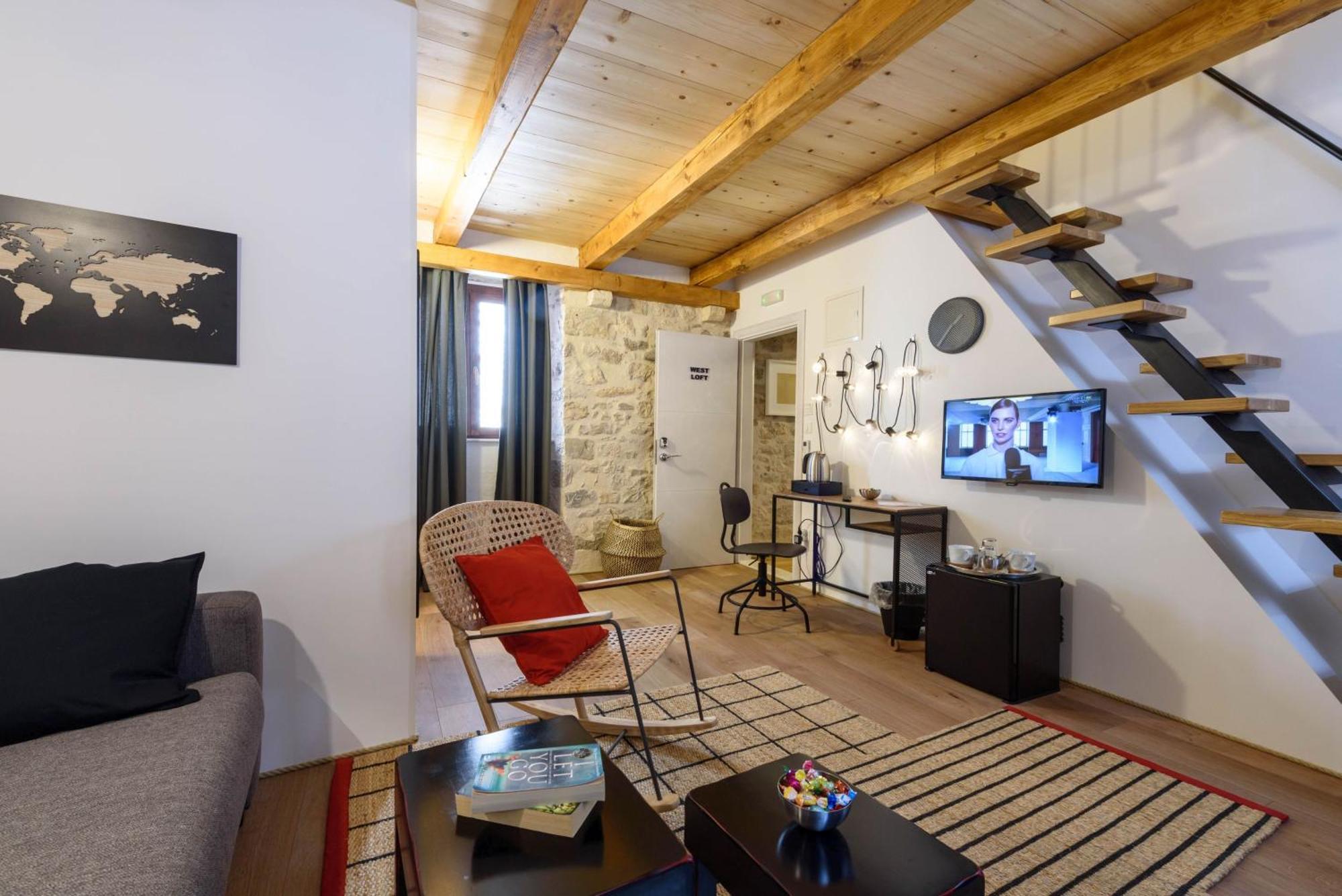 Apartments & Rooms Tiramola - Old Town 트로기르 객실 사진